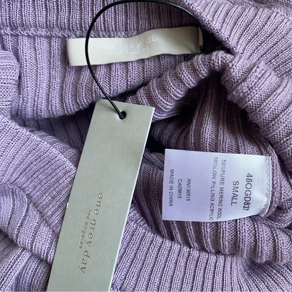 NWT Revolve One Grey Day OGD Olso Pullover in Lavender Size Small - Picture 6 of 6